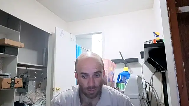 Snapshot of CirclingClass chatting on 10.20.25 CirclingClass online show from 10.20.25