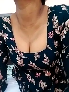 Snapshot of Punam-gupta1 chatting on 03.05.26 Punam-gupta1 online show from 03.05.26