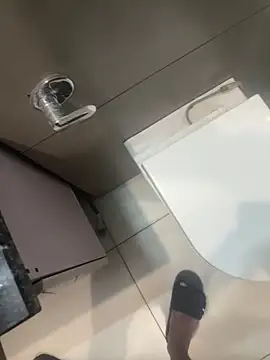 Vibrator2509 online show from 04.19.26