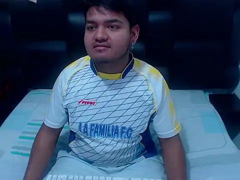 XNoahDeepThroatX online show from 03.29.26