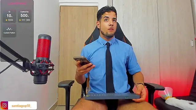 Snapshot of Alexx_Lord chatting on 05.29.26 Alexx Lord online show from 05.29.26