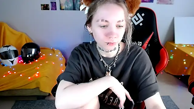 Nica Kawaii online show from 05.22.26