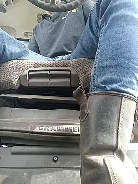 youp8444 online show from 04.11.26