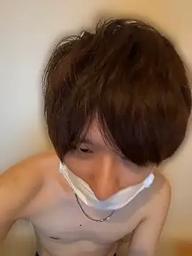 JPTopModel online show from 04.25.26