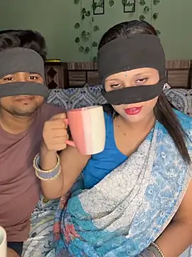 Snapshot of your_bhabhi_love chatting on 05.09.26 your bhabhi love online show from 05.09.26
