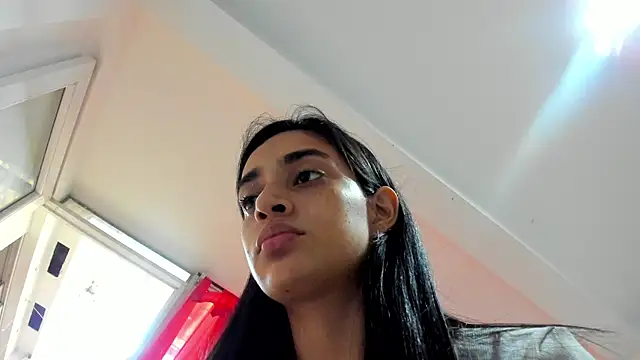 Snapshot of leilani_X chatting on 05.06.26 leilani X online show from 05.06.26