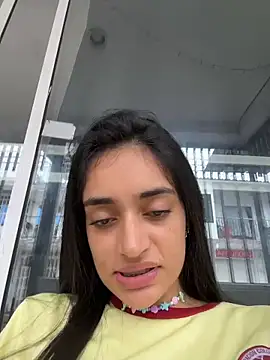 Snapshot of leilani_X chatting on 06.01.26 leilani X online show from 06.01.26