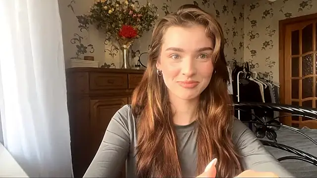 Snapshot of SonaIon chatting on 03.09.26 SonaIon online show from 03.09.26