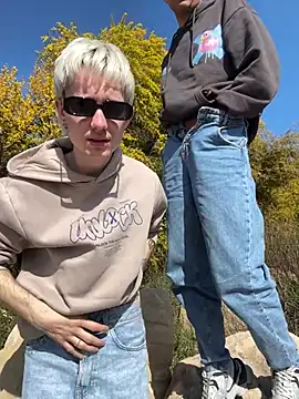 AlphaTwinks online show from 03.26.26