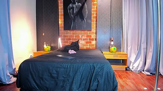 Sienna Dark online show from 03.18.26