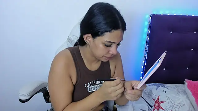 madelinesquirt online show from 05.03.26