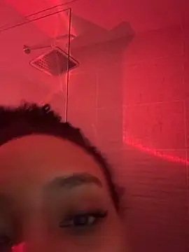 Amber peach online show from 03.18.26