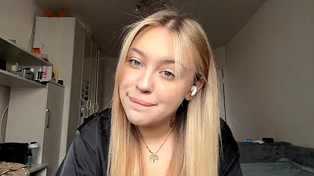 WonderedFlair online show from 04.06.26