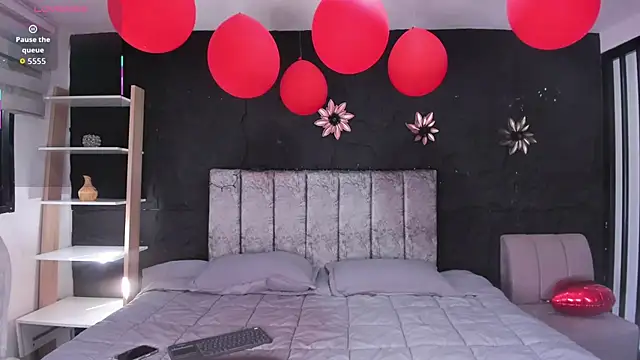 TylerCross  online show from 04.26.26