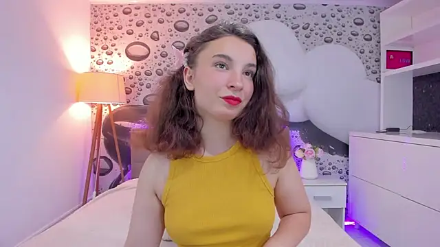Snapshot of JosephineRows chatting on 06.20.26 JosephineRows online show from 06.20.26
