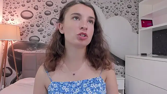 Snapshot of JosephineRows chatting on 06.28.26 JosephineRows online show from 06.28.26