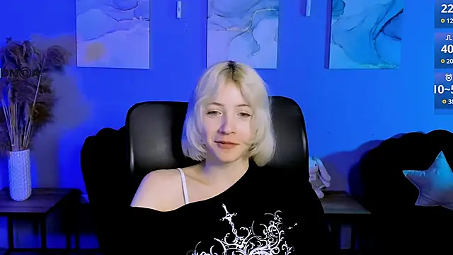 Snapshot of _sabrina_moore chatting on 05.16.26 sabrina moore online show from 05.16.26