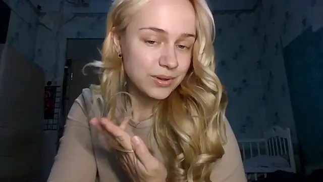 Barbie   girl online show from 04.13.26