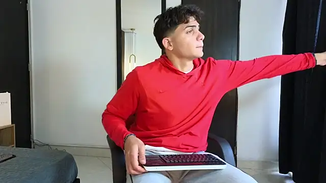 MrAdonis  online show from 04.01.26