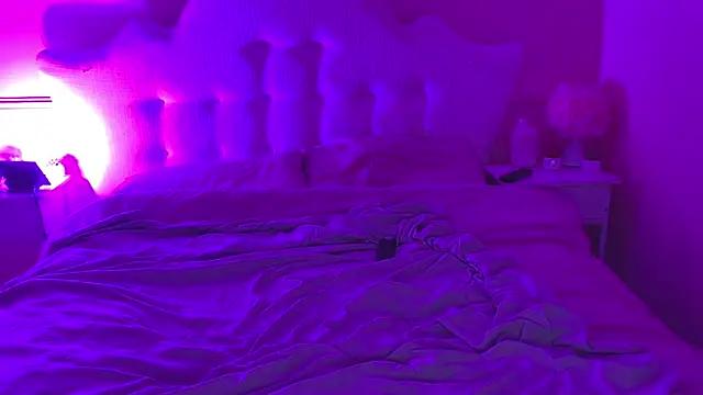 NyaraBuenoBabestationx online show from 04.19.26