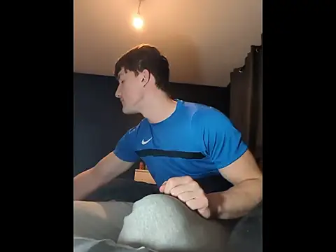 HornyKing2969 online show from 04.21.26