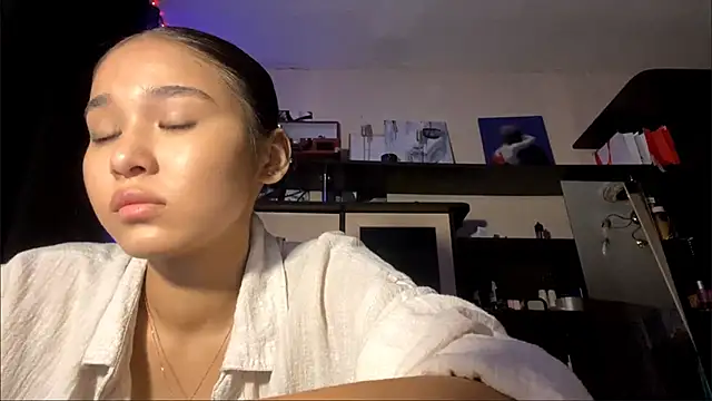 CatherineForbes online show from 05.12.26
