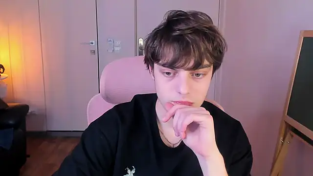 MaxVibee online show from 03.07.26