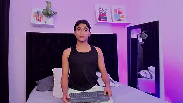 Snapshot of Morgan_Bladee chatting on 04.24.26 Morgan Bladee online show from 04.24.26