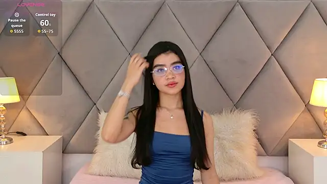 OliviaDiaz online show from 04.23.26