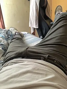 Snapshot of Cr1sXPorn chatting on 04.05.26 Cr1sXPorn online show from 04.05.26