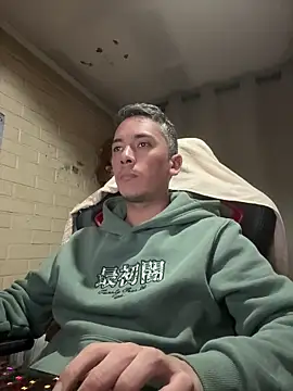 Snapshot of Cr1sXPorn chatting on 04.16.26 Cr1sXPorn online show from 04.16.26