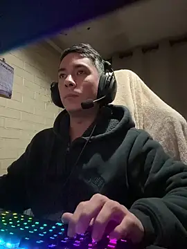 Snapshot of Cr1sXPorn chatting on 06.14.26 Cr1sXPorn online show from 06.14.26