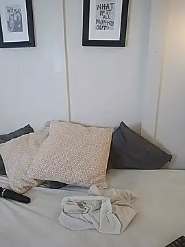 Snapshot of Fer_Luxx chatting on 07.28.26 Fer Luxx online show from 07.28.26