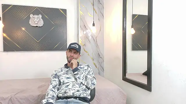 Snapshot of KingOfTemptation chatting on 07.11.26 KingOfTemptation online show from 07.11.26