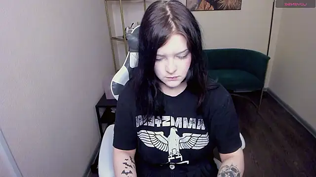 EsterTwilight online show from 03.28.26