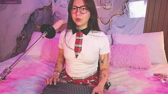Snapshot of abbycandhy chatting on 05.18.26 abbycandhy online show from 05.18.26