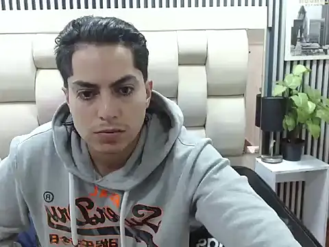 Alex Wolft online show from 04.26.26