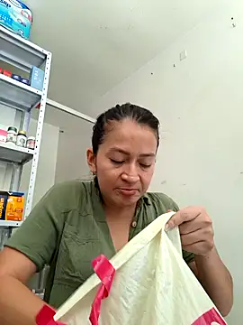 Snapshot of Dr_Edna_naughty chatting on 06.07.26 Dr Edna naughty online show from 06.07.26