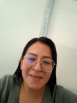 Snapshot of Dr_Edna_naughty chatting on 06.21.26 Dr Edna naughty online show from 06.21.26