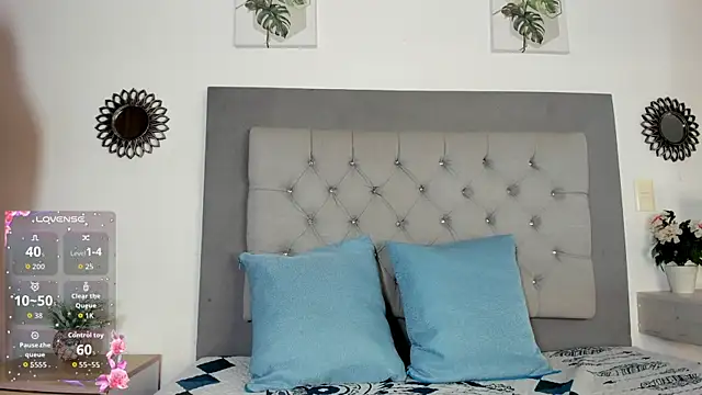 Arya Grey online show from 04.04.26