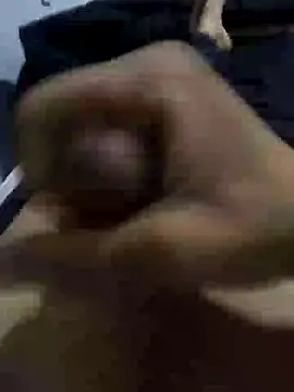 Snapshot of Iyhuooo chatting on 06.19.26 Iyhuooo online show from 06.19.26
