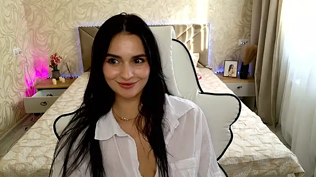 Snapshot of MilaaSweety chatting on 07.05.26 MilaaSweety online show from 07.05.26