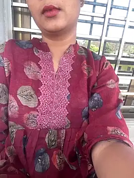 Snapshot of LovelyTrisha chatting on 03.09.26 LovelyTrisha online show from 03.09.26