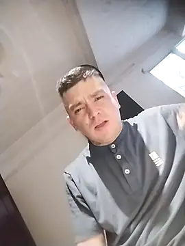 Snapshot of intangible1 chatting on 03.08.26 intangible1 online show from 03.08.26