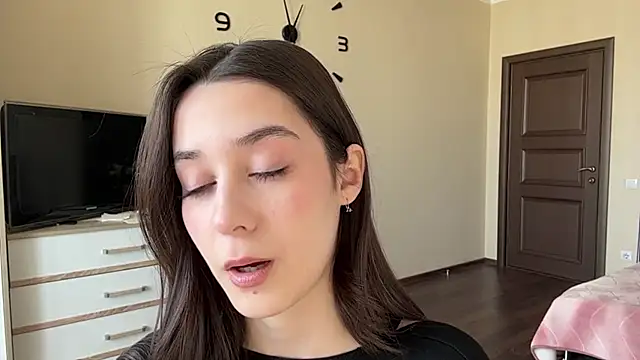 AdeleVelvet online show from 03.21.26