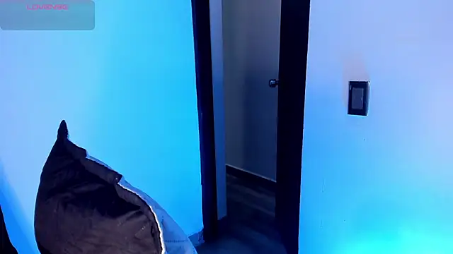 Mateobaer  online show from 04.27.26