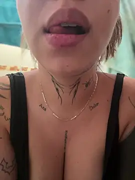 CarolQueen1  online show from 05.03.26