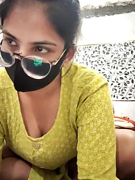 miss juliya online show from 04.14.26