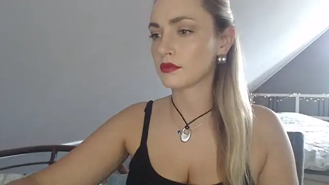 ScarlettSensitive online show from 06.19.26