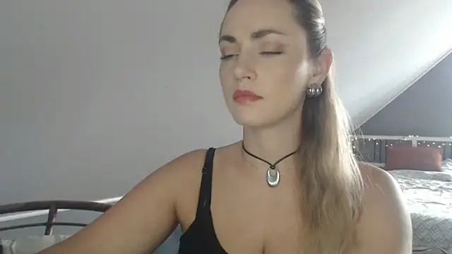 ScarlettSensitive online show from 06.30.26